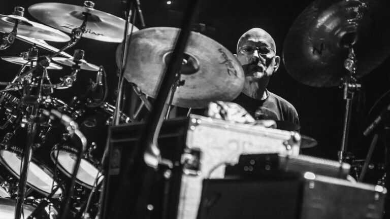 Piotr Szkudelski – perkusista zespołu Perfect nie żyje